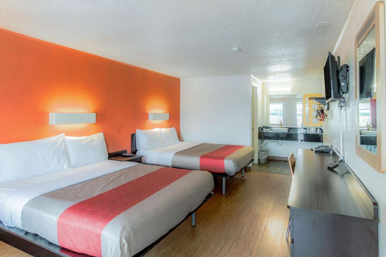 Motel 6 Kalamazoo Buitenkant foto