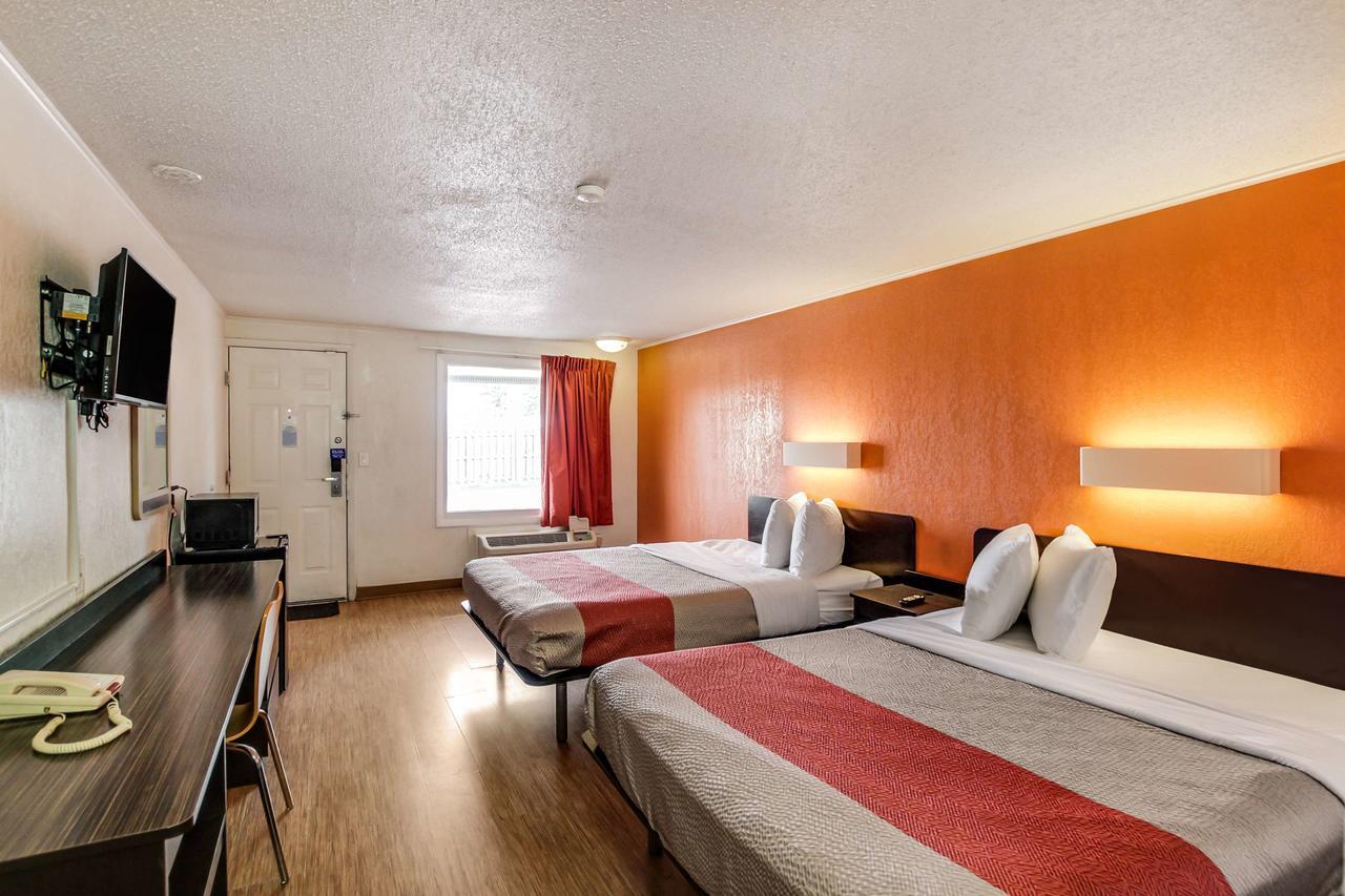 Motel 6 Kalamazoo Buitenkant foto